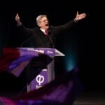Jean-Luc Mélenchon : L'Incarnation Contestée de l'Arc Antifasciste qui Redessine la Gauche 4 Jean-Luc Mélenchon lors d'un meeting à Lyon, le 26 février 2026, au cœur d'une controverse politique.