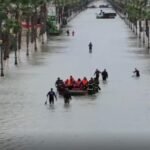 Image principale illustrant les inondations et les efforts de retour des populations au Maroc.