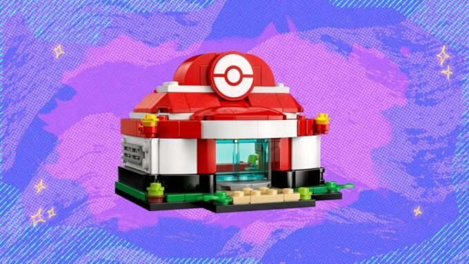 Lego Mini Pokémon Center exclusive set with sliding doors and healing station, a reward for Lego Insiders members.