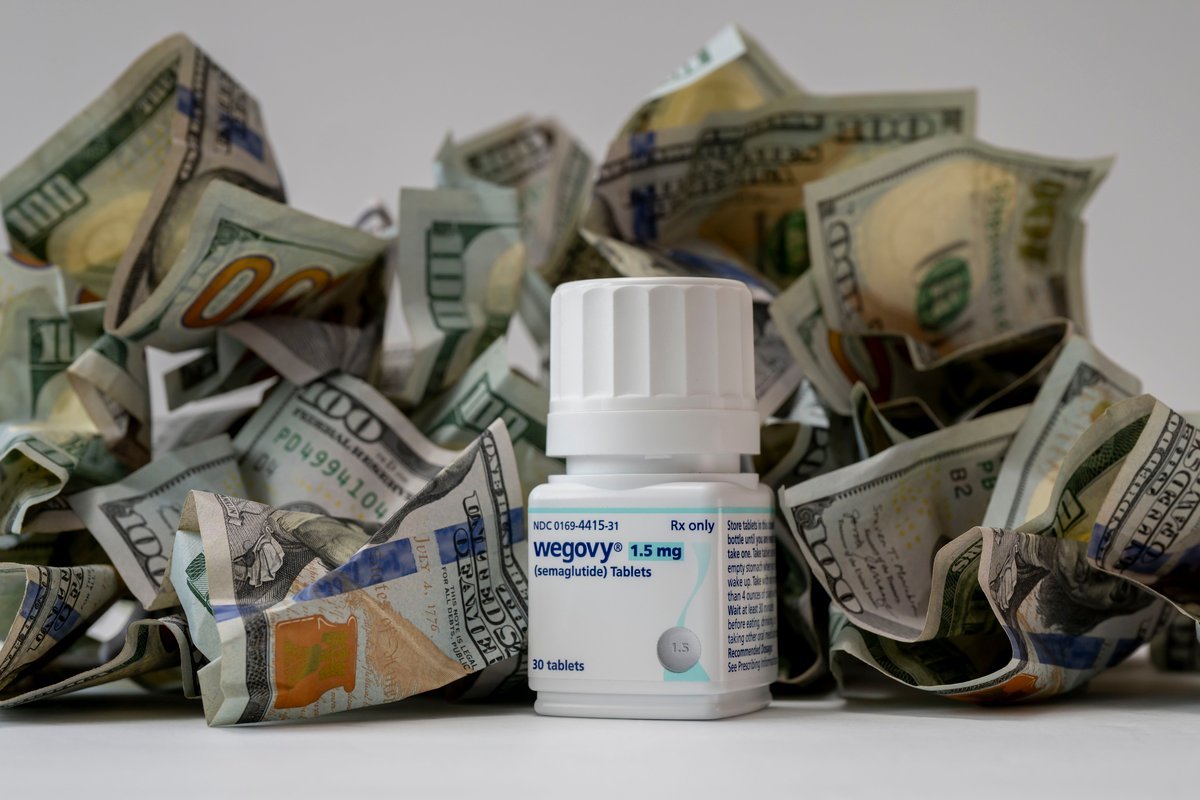 Novo Nordisk and Hims & Hers logos with a legal gavel, symbolizing the patent infringement lawsuit over weight-loss drugs.