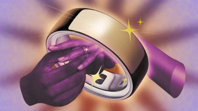 Master Your Oura Ring: 7 Expert Tips for Enhanced Health Tracking 7 A close-up of an Oura Ring on a finger, displaying health data on a smartphone screen in the background.