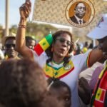 Des partisans du président sénégalais Macky Sall à Dakar, le 24 février 2024.