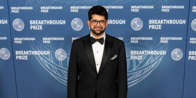 Perplexity Pivots: Embracing Subscriptions, Bidding Farewell to Ads 6 Illustration depicting Perplexity's shift from an ad-based model to a subscription-focused business strategy