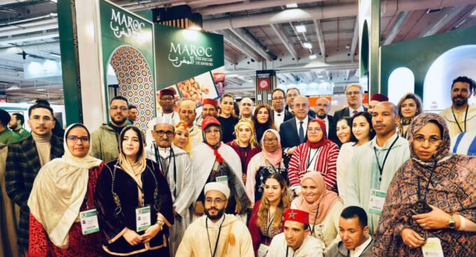 Vue du pavillon marocain au Salon International de l'Agriculture de Paris, mettant en avant la diversité des produits du terroir marocain.