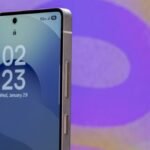 Samsung Galaxy S26 Ultra and S25 Ultra smartphones side-by-side for comparison