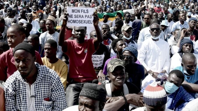 Le Palais de Justice de Dakar, symbole de la justice sénégalaise, face aux enjeux législatifs sur l'homosexualité.