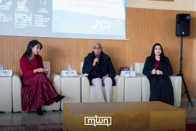 Students and experts engaging in a discussion about sport diplomacy at the JCI Rabat Rentrée Solennelle 2026 at Mohammed V University.