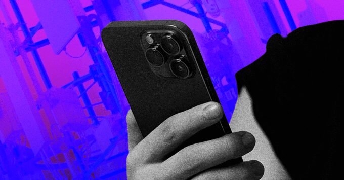 Beyond the Hype: T-Mobile's 2026 Unlimited Plans Unpacked (AT&T & Verizon Preview) 5 Comparison of T-Mobile, AT&T, and Verizon unlimited phone plans with 5G network icons