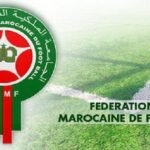 Walid Regragui, entraîneur de l'équipe nationale marocaine de football, lors d'une conférence de presse, démentant les rumeurs.