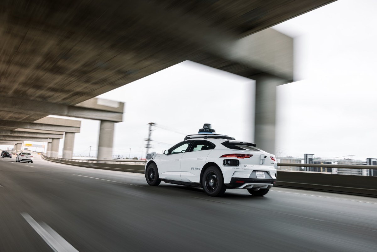 Autonomous Ambition: Waymo's $16 Billion Capital Infusion Propels Valuation to $110B 3 Waymo autonomous vehicle operating on a city street, symbolizing the future of robotaxi services.