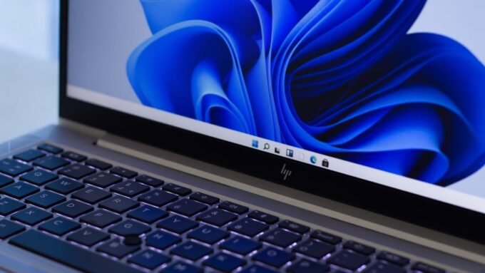 Windows 11 Integrates Speed Test: A Shortcut to Faster Diagnostics (and Bing) 5 Windows 11 taskbar network icon right-click menu showing the 'Perform speed test' option.