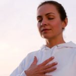 The Looming Heart Crisis for Women: A 2050 Forecast and Your Empowerment Guide 4 A woman's heart health is represented by a vibrant, strong heart icon, symbolizing prevention and well-being against the backdrop of a future projection.