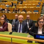 La ministre Naïma Ben Yahia s'exprimant à la tribune de l'ONU à New York sur l'accès des femmes à la justice au Maroc.