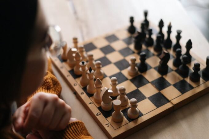 A chessboard with pieces, symbolizing strategic business thinking and entrepreneurial challenges.