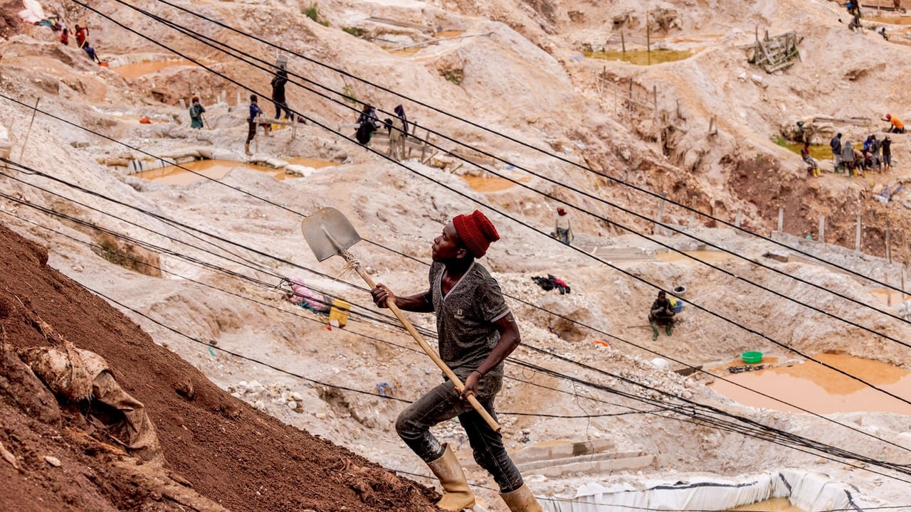 RDC : La Bataille pour le Coltan de Rubaya – L'Ombre de Trump Plane sur un Trésor en Zone de Conflit 3 La mine de Rubaya, dans l’est de la RDC, est contrôlée par les rebelles du M23. C’est le premier site mondial pour l’extraction de coltan.