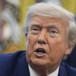 تصعيد أمريكي إيراني: ترامب يهدد بضرب منشآت الطاقة ومهلة 48 ساعة لمضيق هرمز 8 صورة لمضيق هرمز مع سفن شحن أو خريطة للمنطقة تظهر المضيق