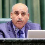 البرلمان الأردني يؤكد: أمن الأردن والخليج واحد في مواجهة التحديات الإقليمية 4 صورة لرئيس مجلس النواب الأردني مازن القاضي يتحدث عن وحدة الأمن الأردني والخليجي