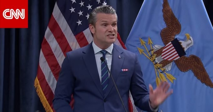 وزير الدفاع الأمريكي بيت هيغسيث يتحدث عن استراتيجية الولايات المتحدة تجاه إيران وقدراتها العسكرية.