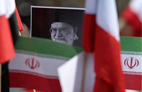 صورة جوية لموقع مستهدف في إيران تظهر آثار ضربة جوية إسرائيلية.