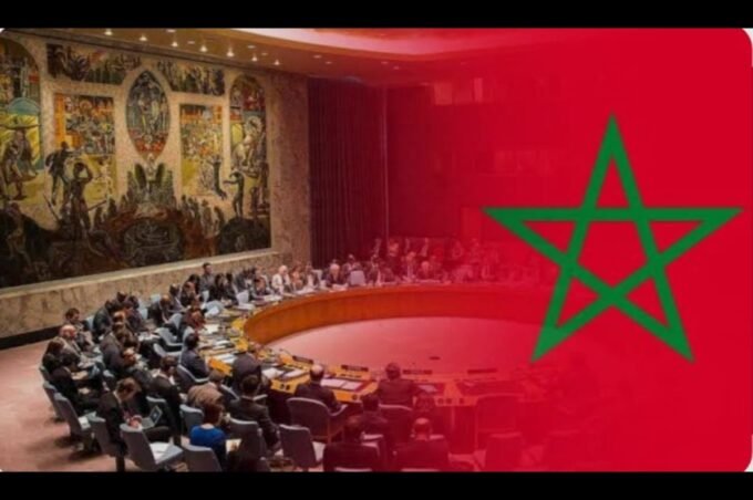 خريطة العالم تبرز موقع المغرب الاستراتيجي ودوره المتنامي في الدبلوماسية الدولية.