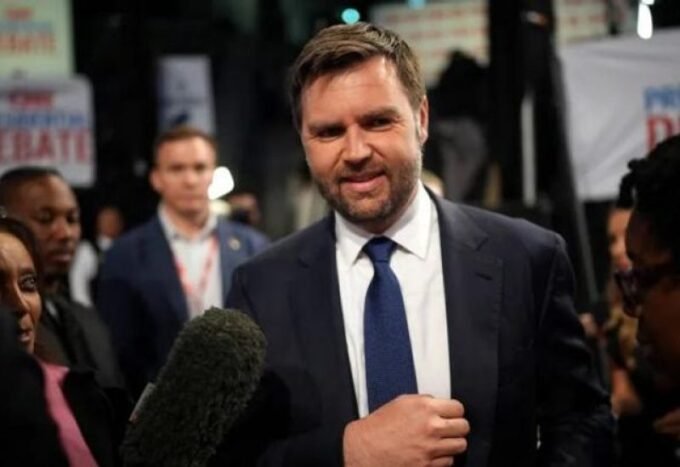 جيه دي فانس يتحدث عن العمليات العسكرية الأمريكية في إيران