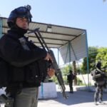 صورة لأنقاض منزل في الجادرية ببغداد بعد القصف الذي استهدف مستشارين إيرانيين.