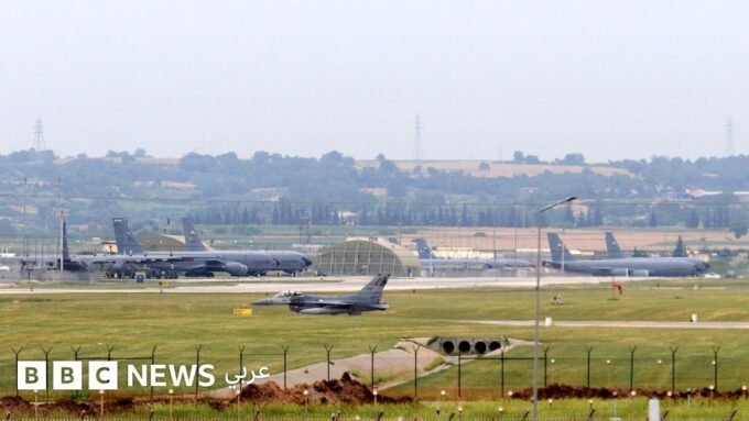 تركيا في عين العاصفة: تداعيات الصراع الأمريكي الإسرائيلي الإيراني على أنقرة 27 صورة جوية لقاعدة إنجرليك الجوية تظهر جزءًا من منشآتها العسكرية.