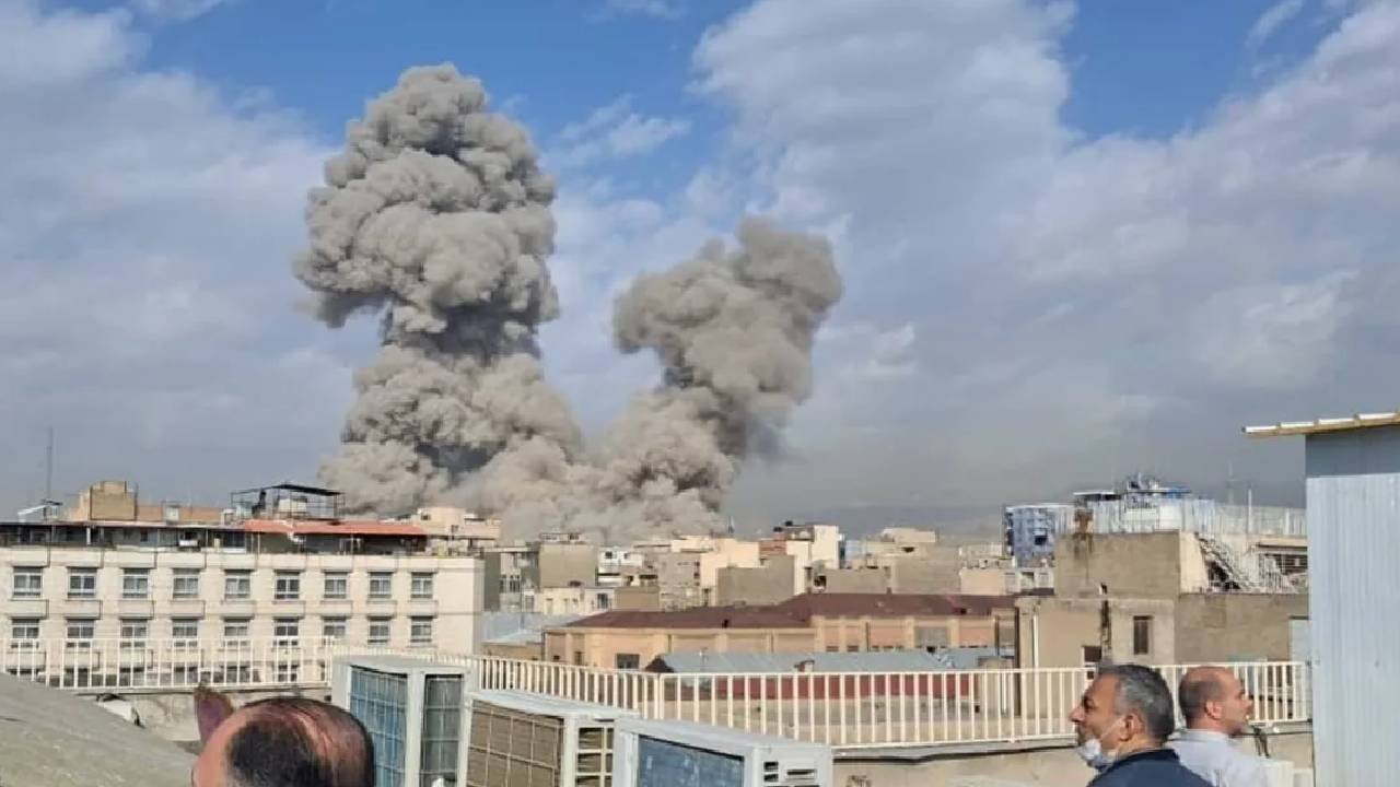 تصعيد متواصل: رشقات صاروخية من حزب الله تستهدف إسرائيل وانفجارات تهز تل أبيب 3 تصعيد حزب الله إسرائيل