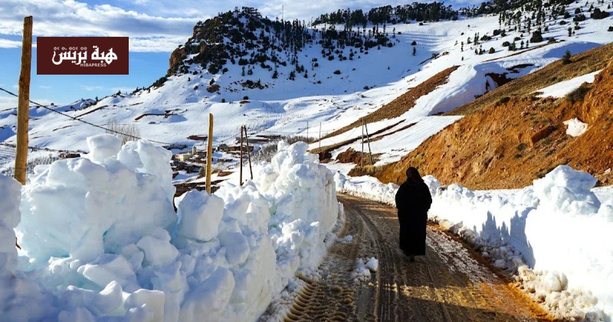 خريطة الطقس بالمغرب تظهر مناطق الأمطار والثلوج والرياح ليوم الأحد