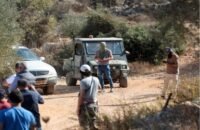 صورة لموقع حادثة استشهاد فلسطينيين برصاص مستوطنين في بلدة أبو فلاح شمال شرق رام الله