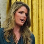 صورة ليندسي هاليجان، محامية الرئيس الأمريكي السابق دونالد ترامب، في سياق الجدل القانوني.