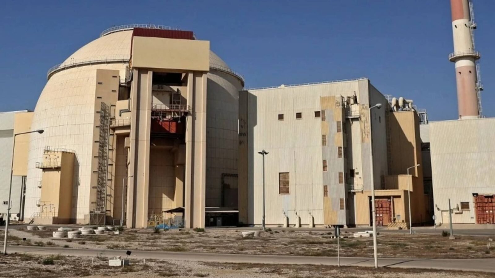صورة لمحطة بوشهر النووية في إيران