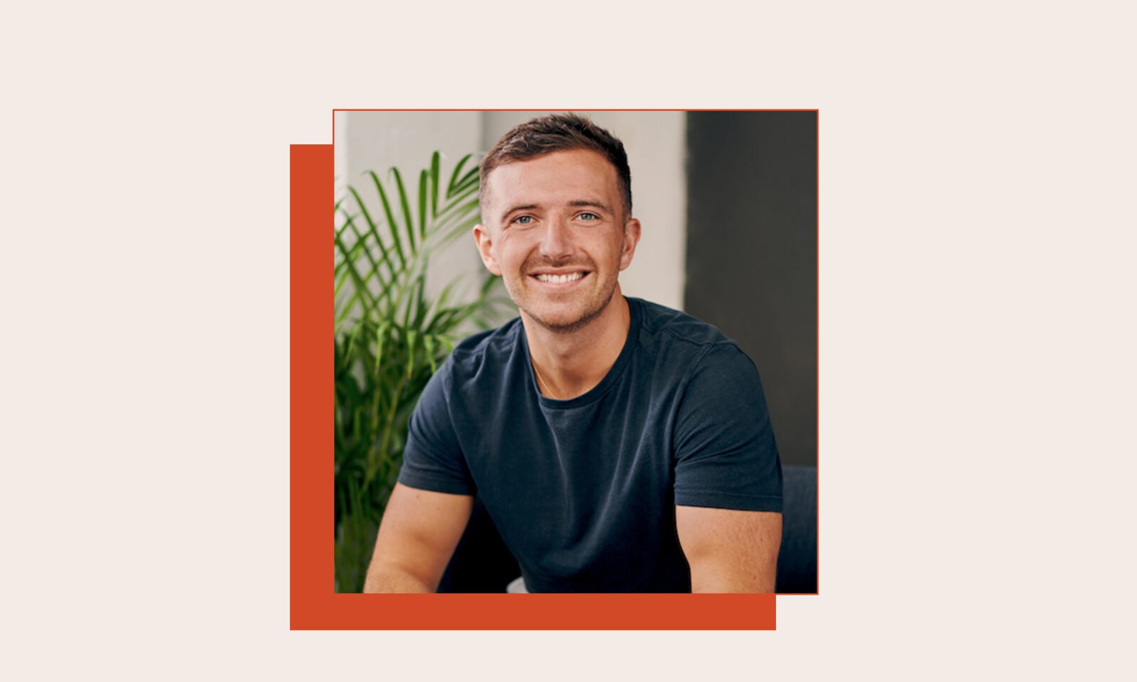 Person meditating outdoors at sunrise, symbolizing a dopamine-optimizing morning routine