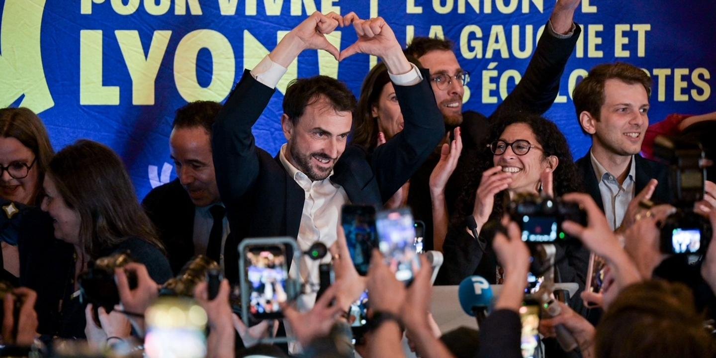 EN DIRECT, résultats des municipales 2026 : la gauche garde Paris, Lyon et Marseille, Renaissance s’impose à Bordeaux et la droite conquiert Brest, Clermont-Ferrand et Besançon 3 Grégory Doucet, maire de Lyon, lors de la soirée électorale des municipales 2026.