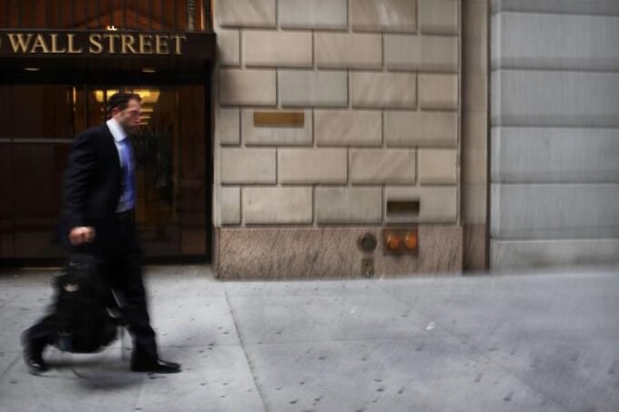 From Fringe to Core: Digital Assets Cement Place in Institutional Portfolios 9 Attendees at the iConnections conference in Miami discussing digital assets.