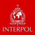 La police marocaine interpelle deux fugitifs recherchés par Interpol, un Sénégalais à Aït Amira et un Français à Casablanca.