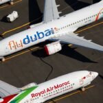 Avions Boeing 737 MAX de flydubai et de Royal Air Maroc sur un tarmac, symbolisant la perturbation du transport aérien africain due à la crise au Moyen-Orient.