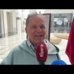 Le Label Musée du Maroc 2026 : L'Excellence Culturelle Sous le Sceau de la FNM 8 Mehdi Qotbi, président de la FNM, remettant le Label Musée du Maroc aux lauréats lors de la cérémonie de 2026, soulignant l'engagement culturel.