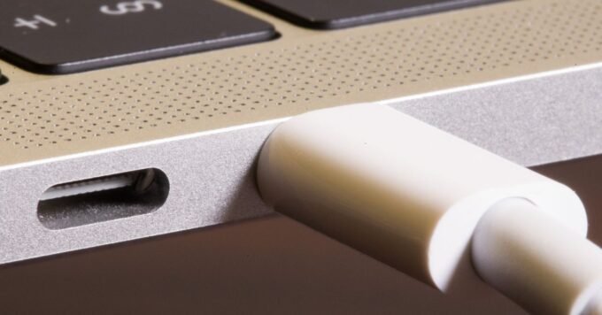A close-up of a MacBook's battery icon showing an 80% charge, symbolizing optimal battery health.