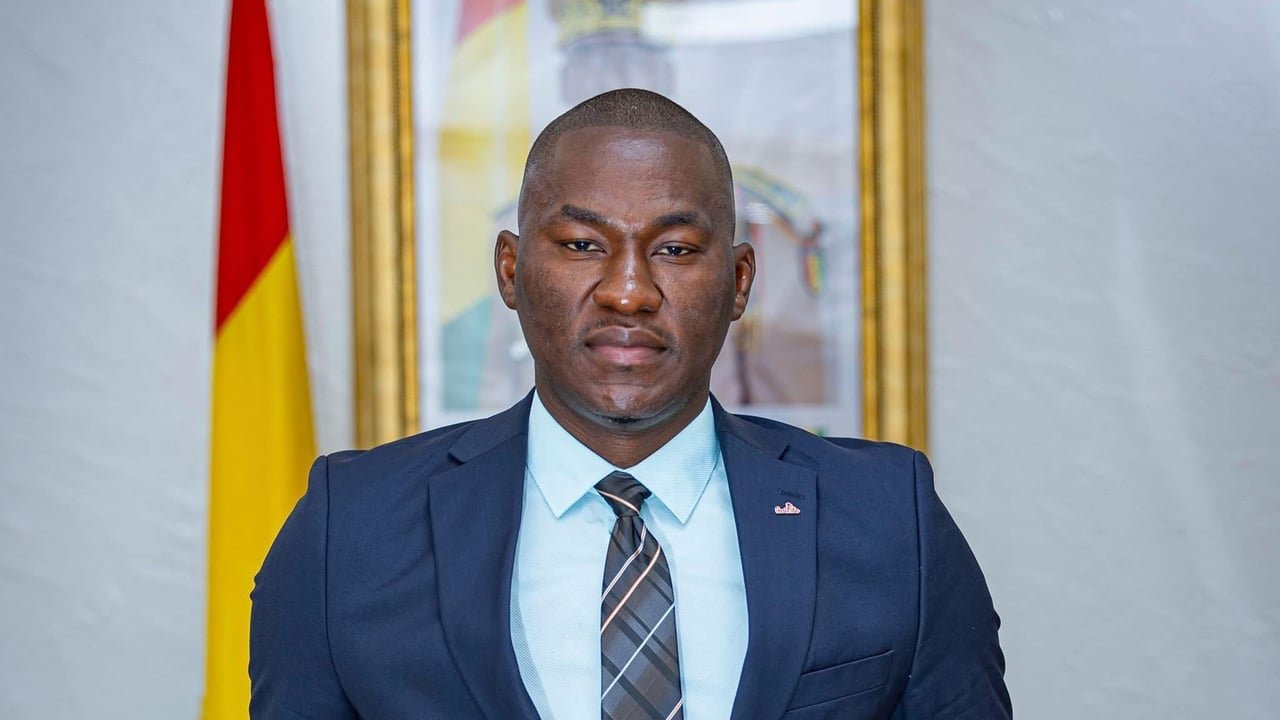 Moussa Condé, ancien directeur de la communication de la présidence guinéenne, limogé le 20 mars 2026.