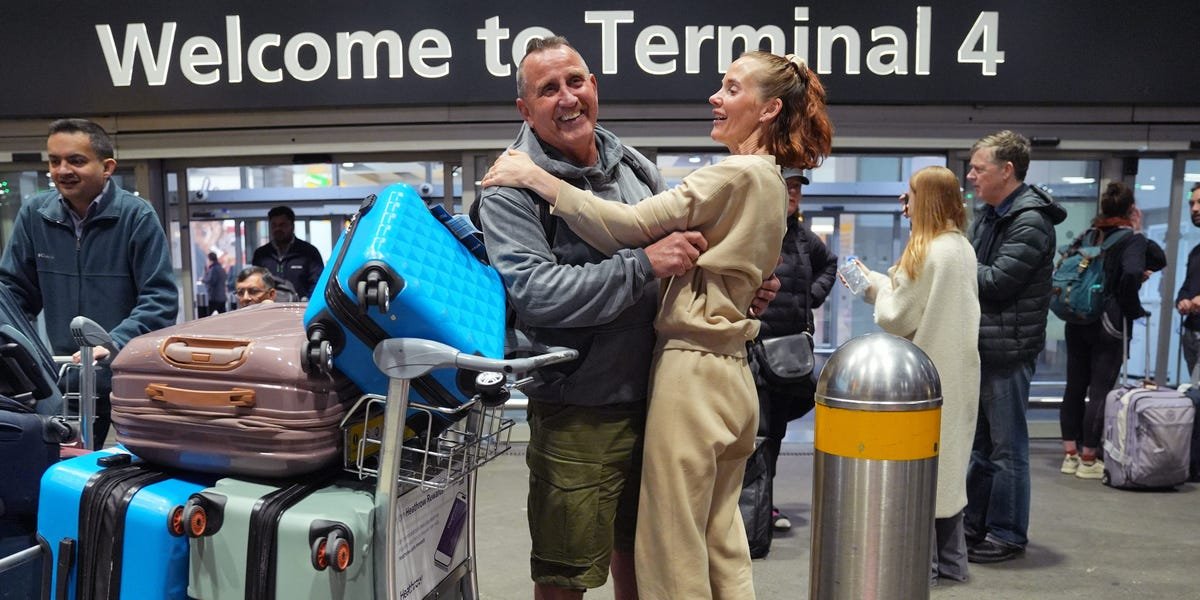 Map of the Middle East showing travel routes and areas affected by conflict, with flags representing countries involved in repatriation efforts.