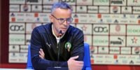 Mohamed Ouahbi, le nouvel entraîneur de la sélection marocaine de football, lors d'une conférence de presse au Complexe Mohammed VI de Football.