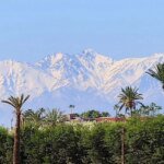 Le Maroc sous un manteau blanc : Alerte neige imminente sur l'Atlas 4 Paysage enneigé au Maroc, montagnes de l'Atlas sous la neige