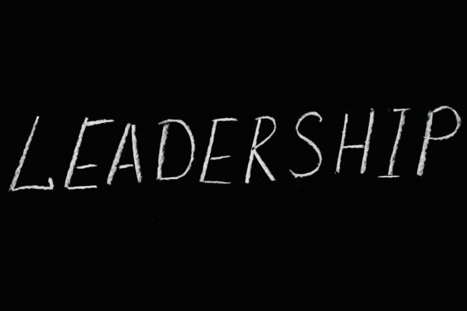 Most powerful quotes on leadership to inspire your team. complete guide
