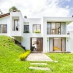 the ten toughest leadership problems and how to solve them katie best