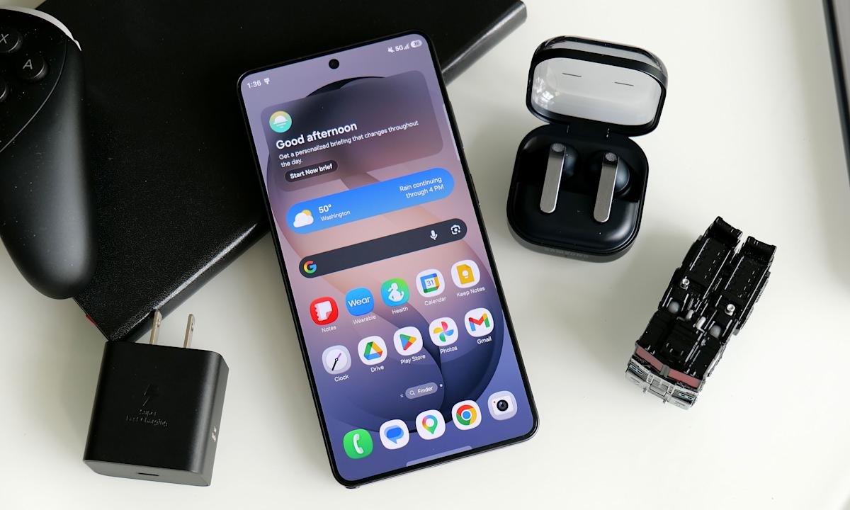 Samsung Galaxy S26 Ultra smartphone showcasing its sleek design and privacy display feature.