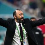 Tarik Sektioui prend les rênes de la sélection omanaise : Un nouveau chapitre s'ouvre pour le football du Sultanat 6 Tarik Sektioui, sélection omanaise, football, entraîneur, Carlos Queiroz, CHAN, Jeux Olympiques, Coupe Arabe