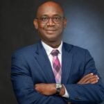 Portrait officiel de Djibril Ouattara, Ministre ivoirien de la Transition numérique et de l'Innovation technologique.