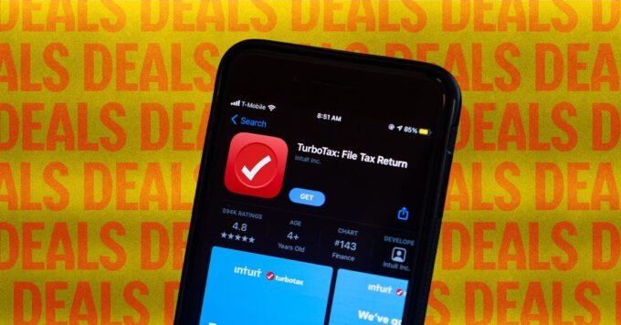 Last Call: File Your Taxes with TurboTax Full Service for Just $150 Before March 18th! 9 A tax expert assisting a client virtually with TurboTax Full Service, highlighting ease and professionalism.