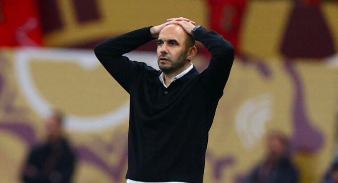 Walid Regragui, sélectionneur des Lions de l'Atlas, annonçant son départ de l'équipe nationale marocaine.